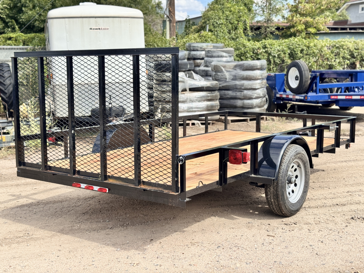 New 2025 Diamond T 6-12 Prowler Rampgate Utility