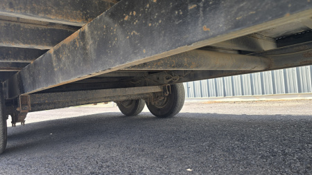 Used 2006 Belmont Deckover Trailer / 9990 GVWR / 18'