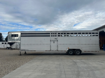 Used 1995 EBY 34' Carriage/Horse Trailer