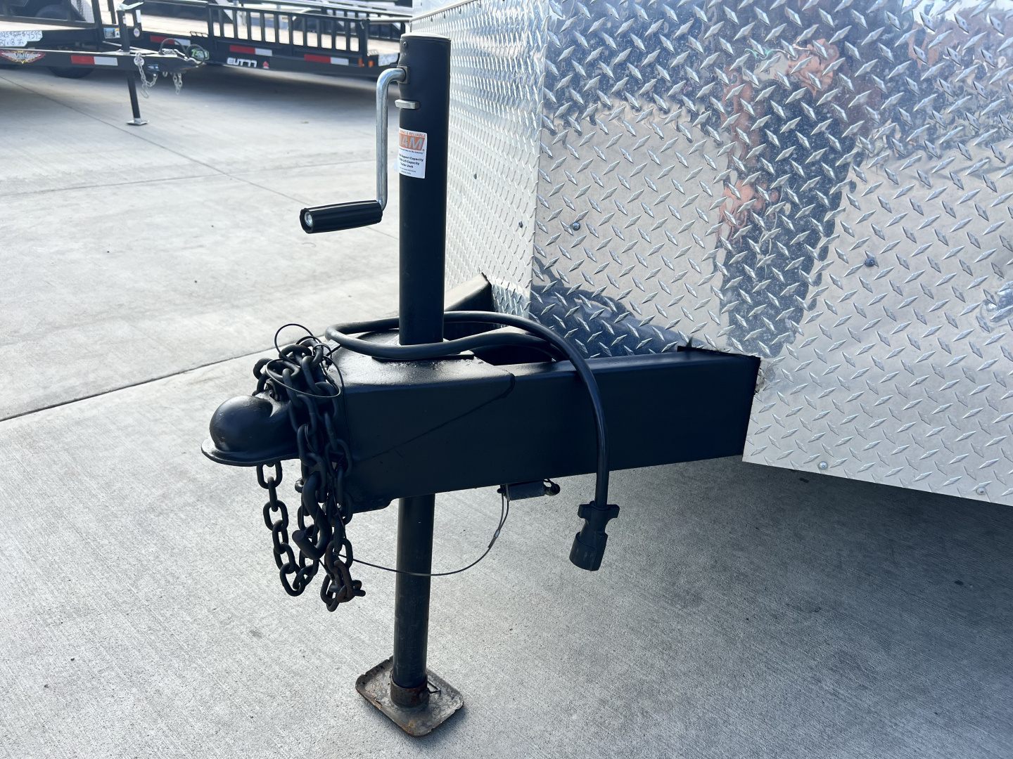 Used 2019 Bravo 8.5x20+v dovetail enclosed cargo car hauler trailer ALUMINUM Wheels