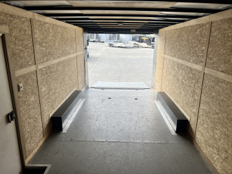 Used 2019 Bravo 8.5x20+v dovetail enclosed cargo car hauler trailer ALUMINUM Wheels