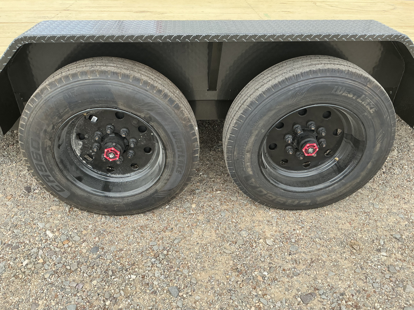 New 2026 MAXX-D 83”x22’ BP Gravity Equipment Tilt – G8X