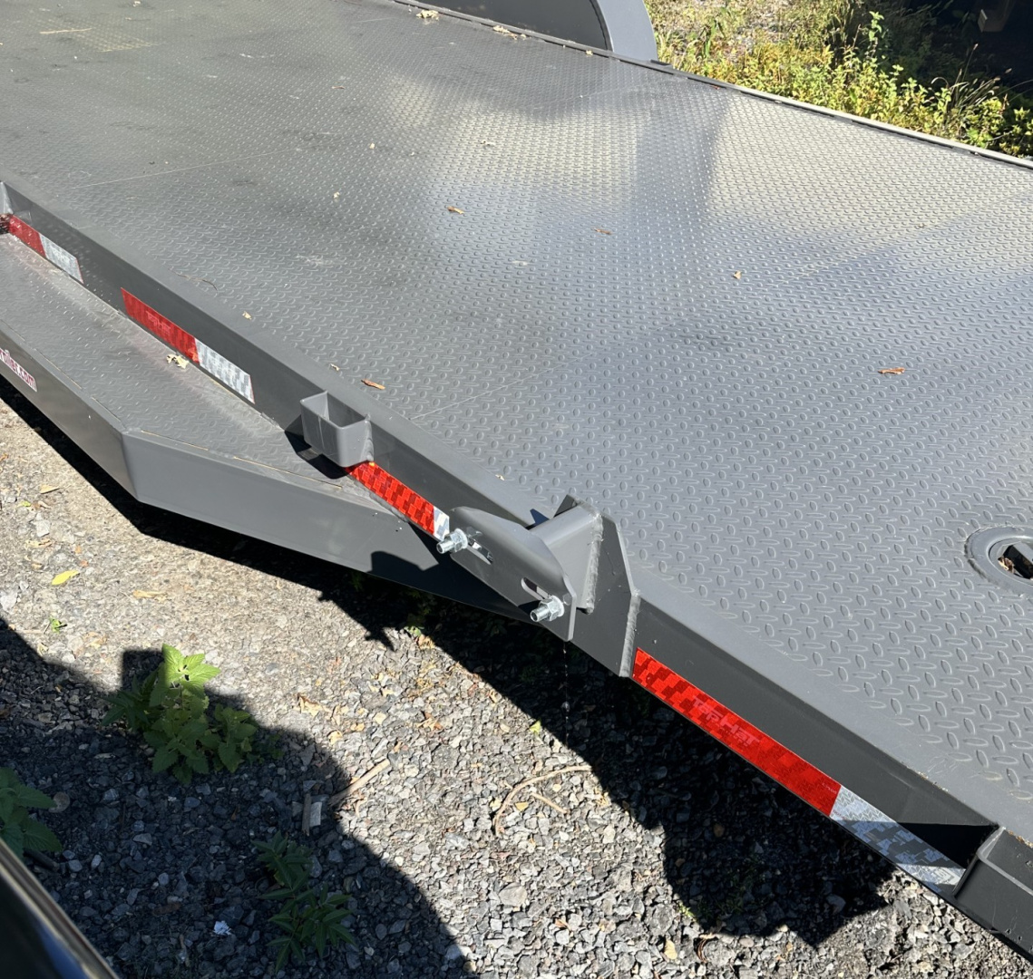 New 2026 Top Hat 7X20 RS10 Car Hauler