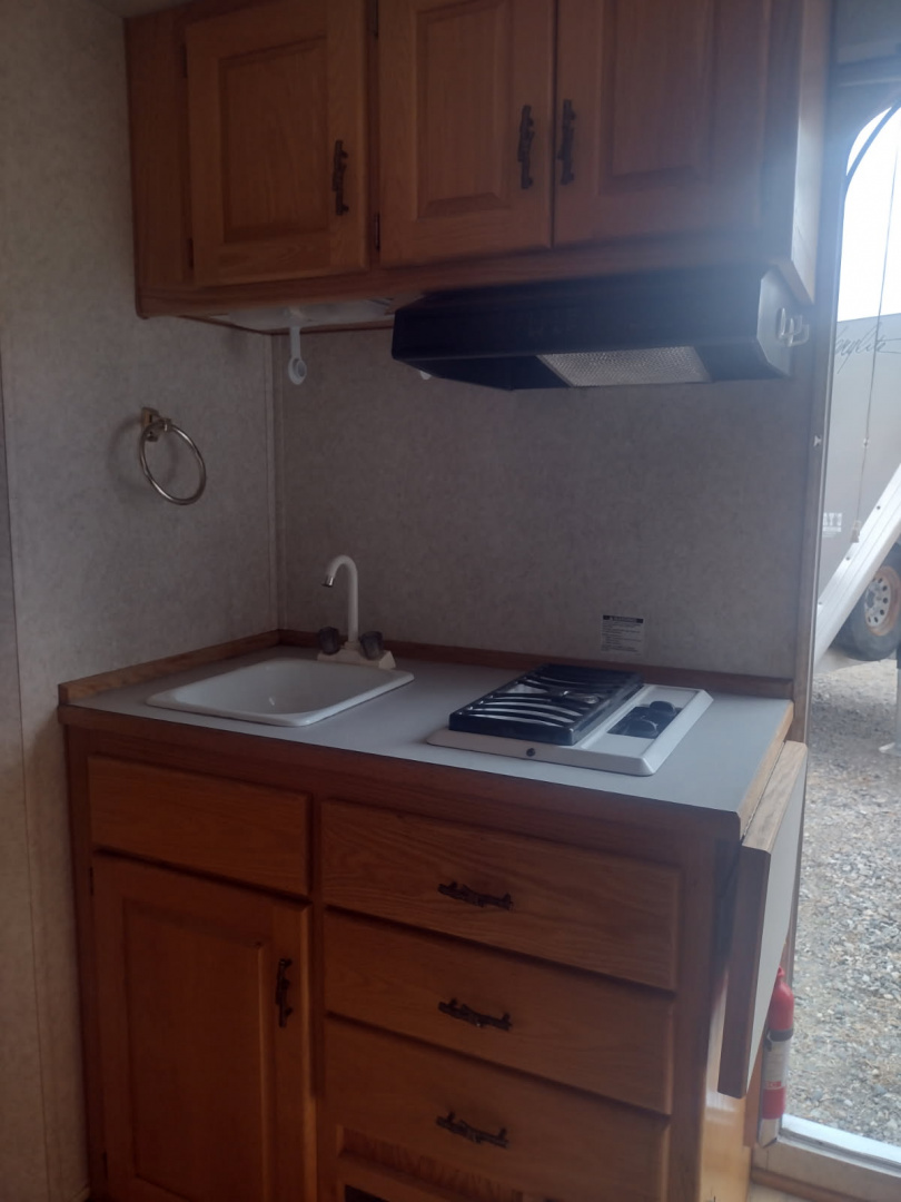 Used 2003 Exiss Trailers 3 Horse with 8' Living Quarters