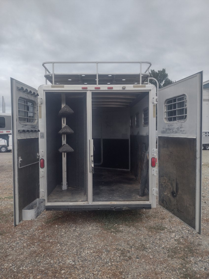 Used 2003 Exiss Trailers 3 Horse with 8' Living Quarters