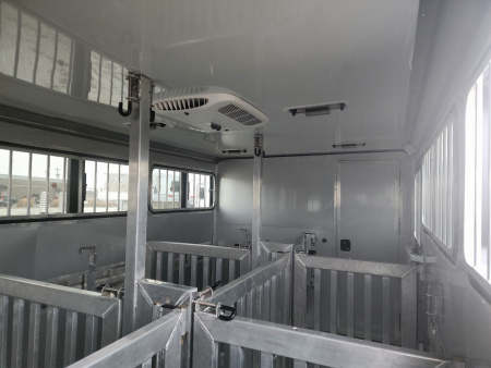 New 2026 Frontier Low Pro DDFW 6 Pen/ Stock Combo Trailer ( NO TRADE) DEMONSTRATOR