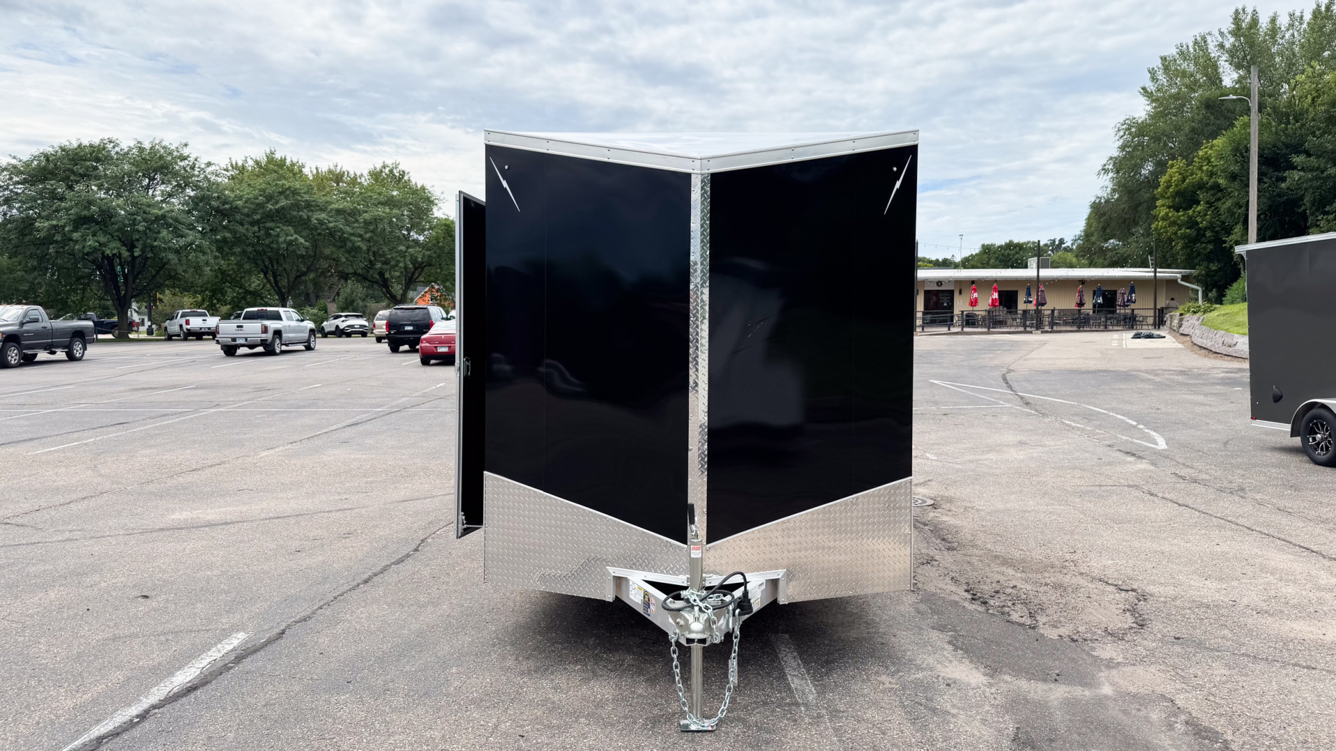 New 2025 Lightning 7.5X18 ENCLOSED CARGO - Ramp door!