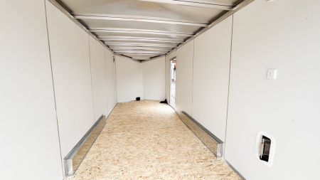 New 2025 Lightning 7.5X18 ENCLOSED CARGO - Ramp door!