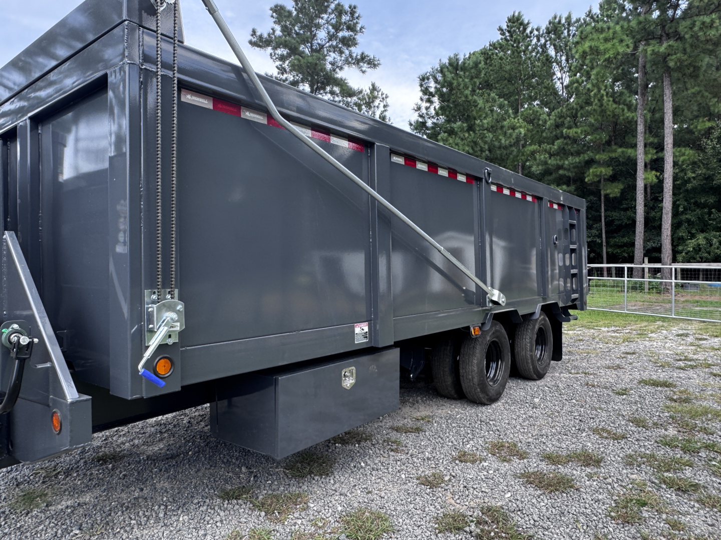 New Iron Bull DMG 102"x20' 20K Gooseneck Dump Trailer