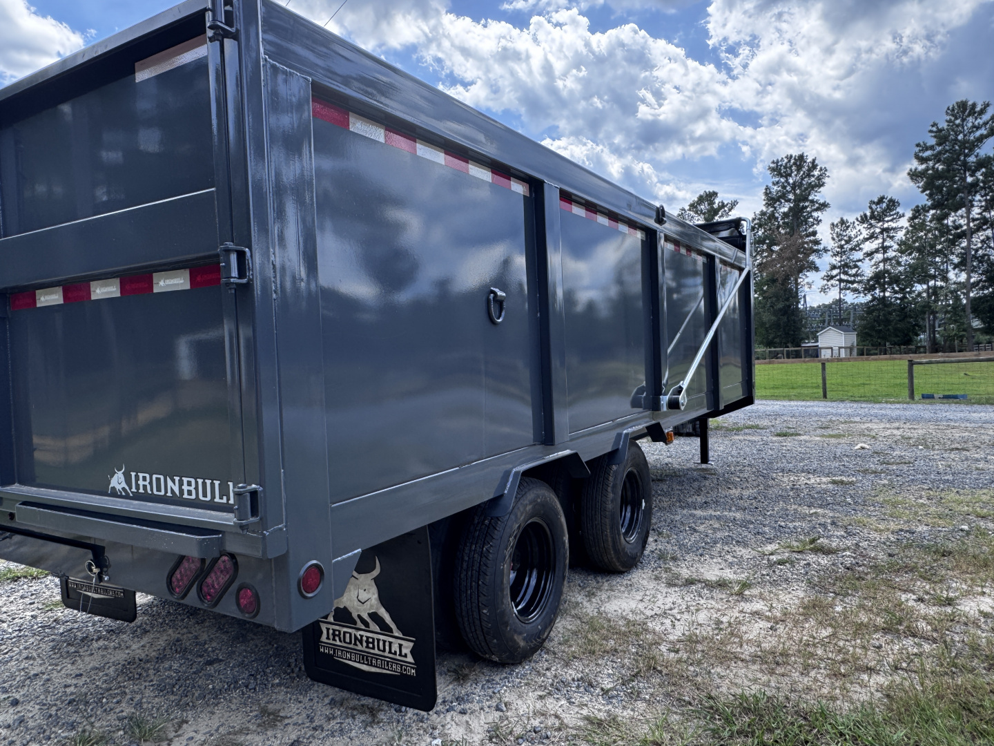 New Iron Bull DMG 102"x20' 20K Gooseneck Dump Trailer