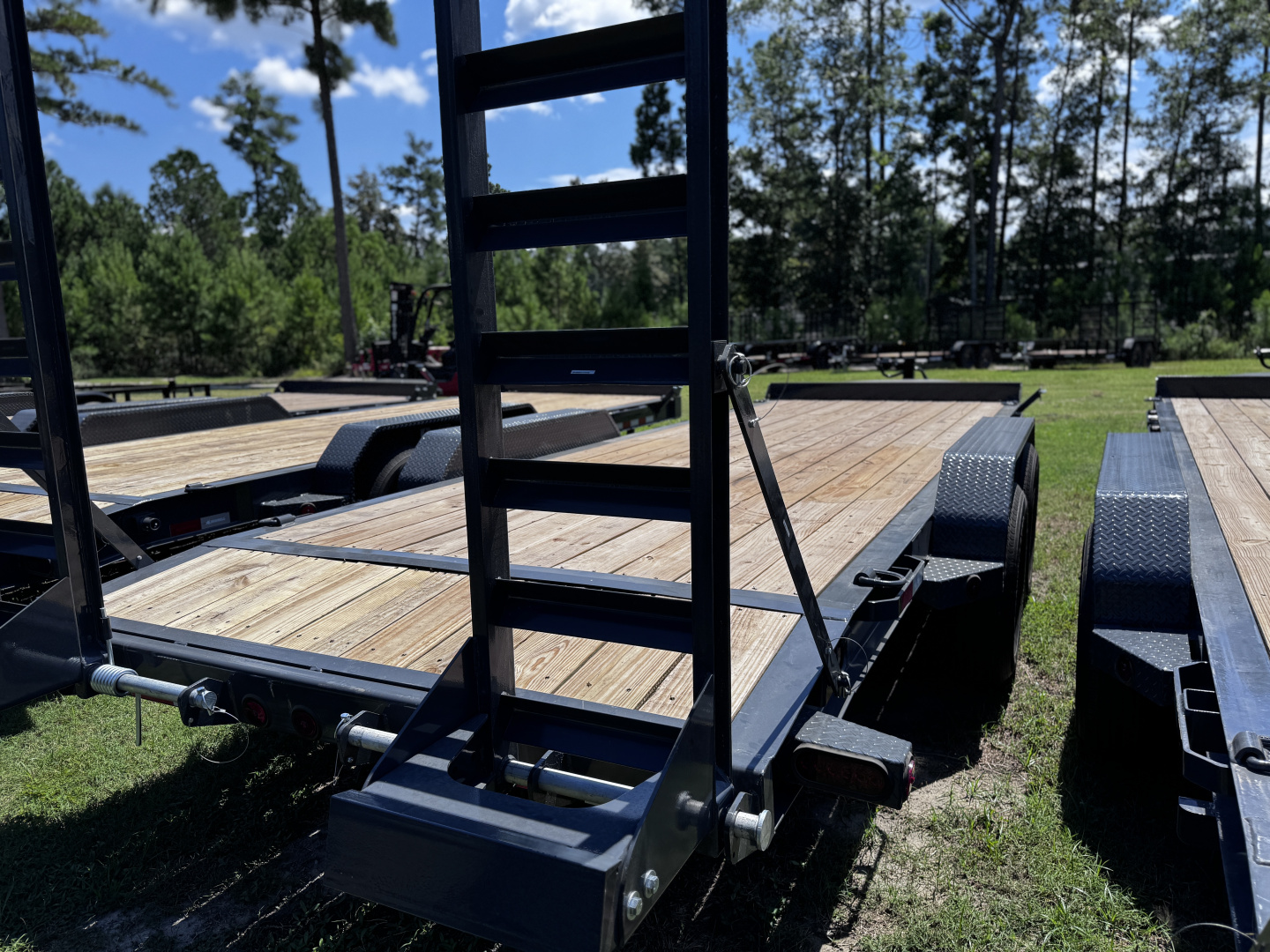 New Ironbull 7x22 14K EWB Equipment Trailer