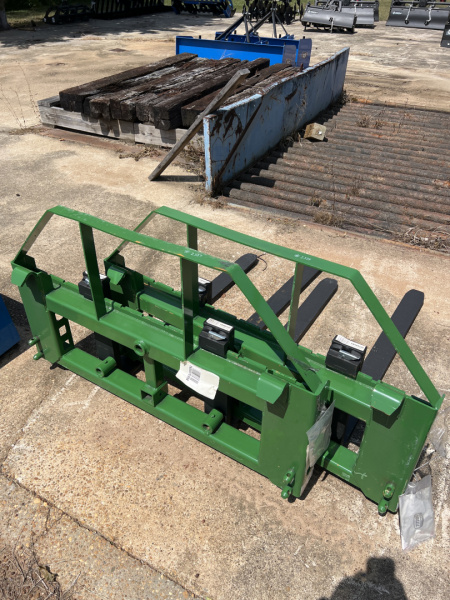 New 2025 48  STD PALLET FORK-JD Attachment