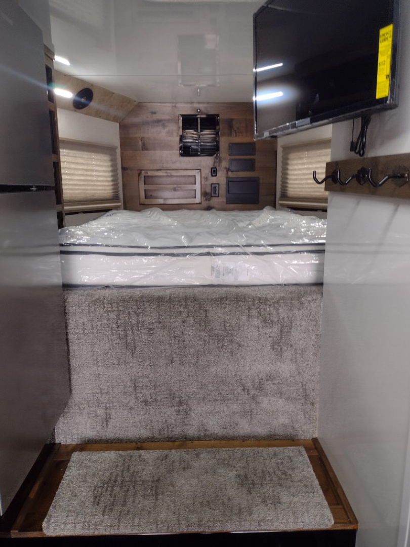 New 2026 Trails West 24' FreeRide Toy Hauler