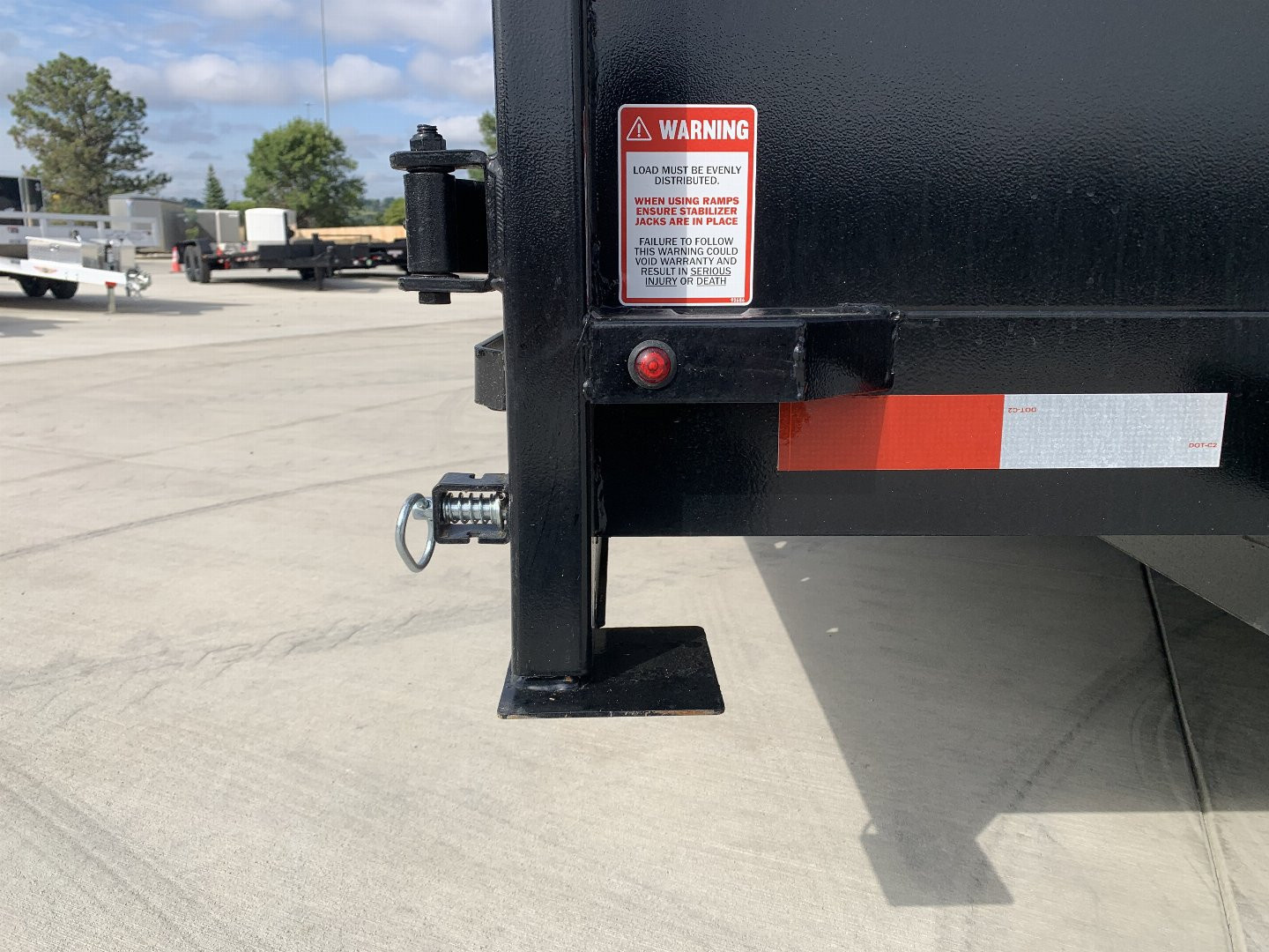 Used Twice 2026 Southland 14ft Low Profile Dump Trailer 2-7000 lb axles =14K with Ramps
