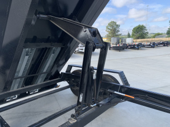 Used Twice 2026 Southland 14ft Low Profile Dump Trailer 2-7000 lb axles =14K with Ramps