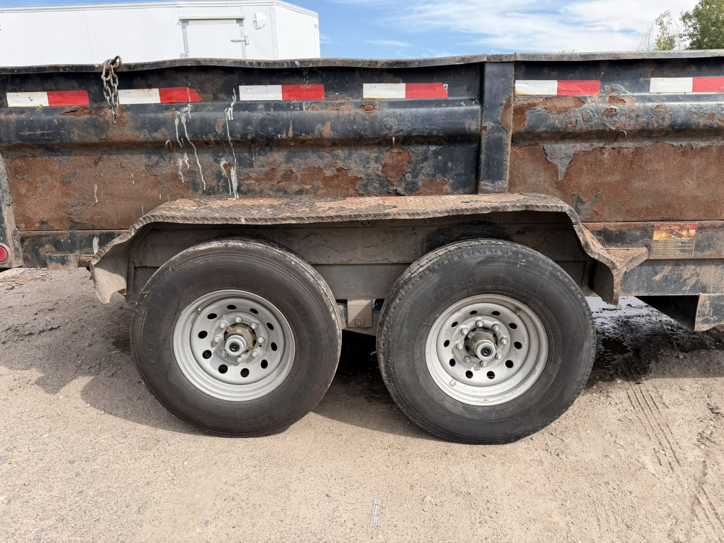 Used 2015 Load Trail 7-14Dump