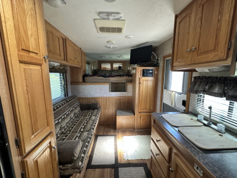 Used 2007 Bison Trailers 3H 10' LQ Horse Trailer