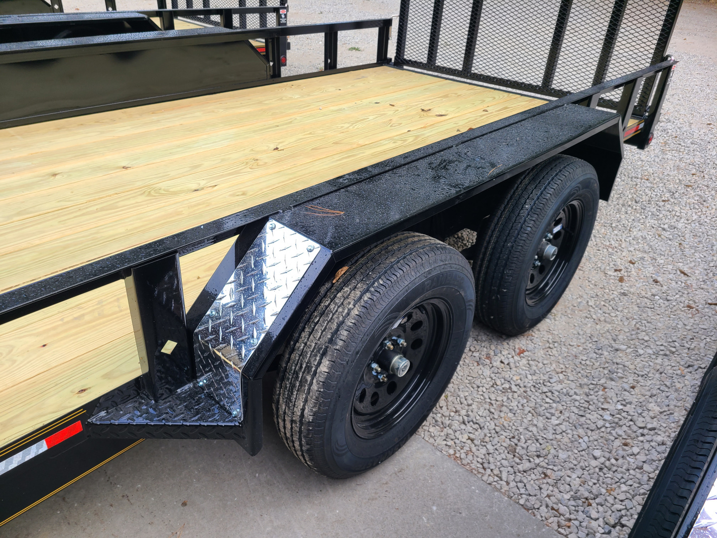 New Heartland 82x16' UTILITY - 1 BRAKE, 4' GATE