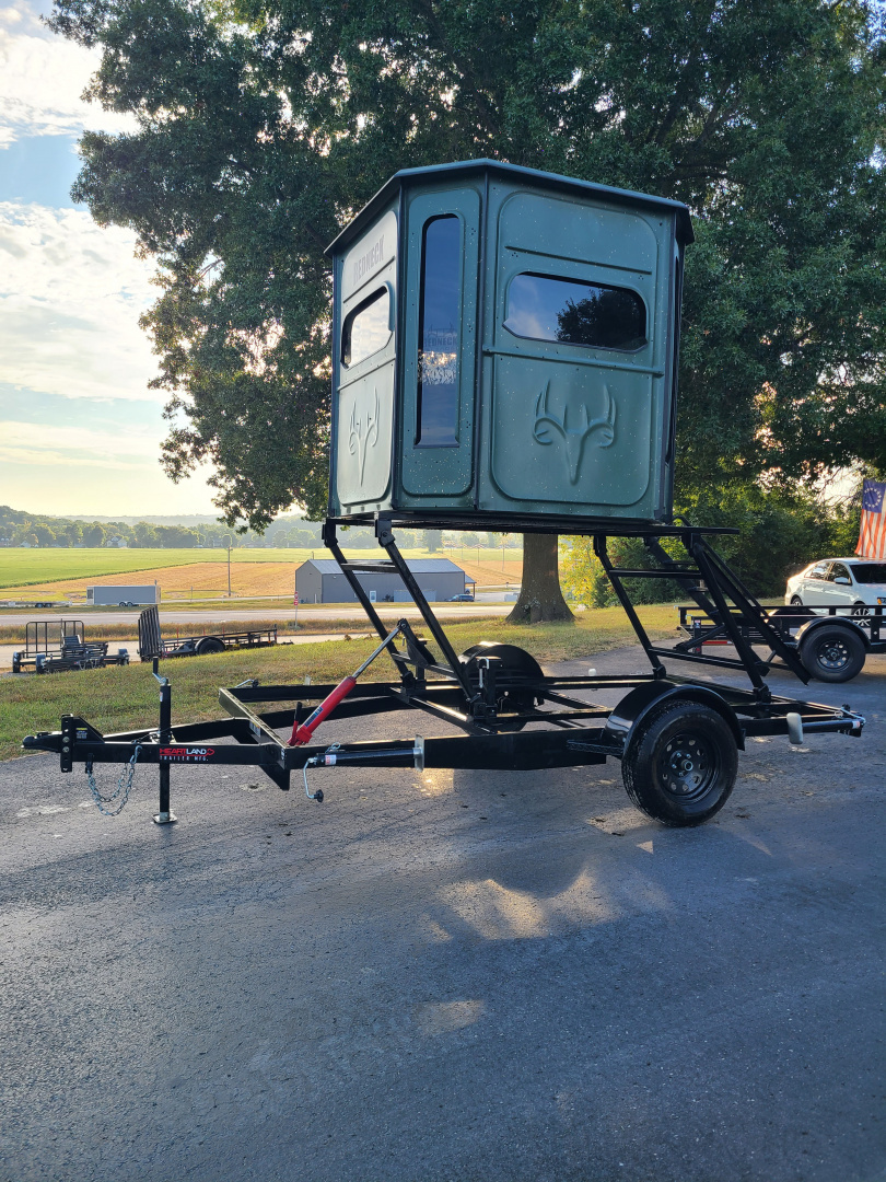 New Heartland 6.5 X 12' SINGLE AXLE DEER TRAILER BLIND