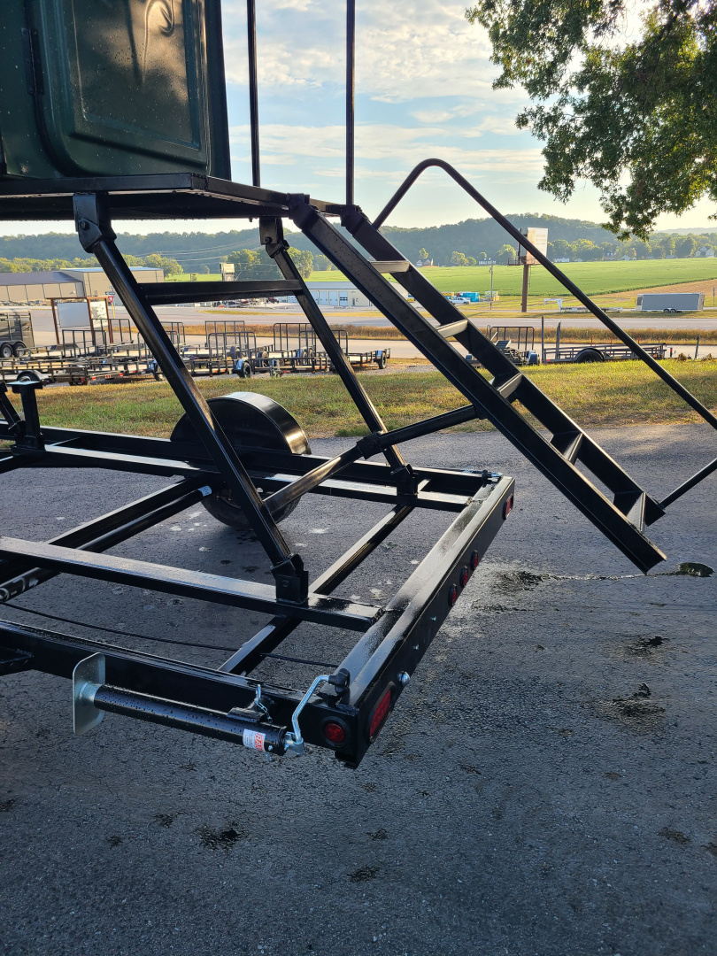 New Heartland 6.5 X 12' SINGLE AXLE DEER TRAILER BLIND