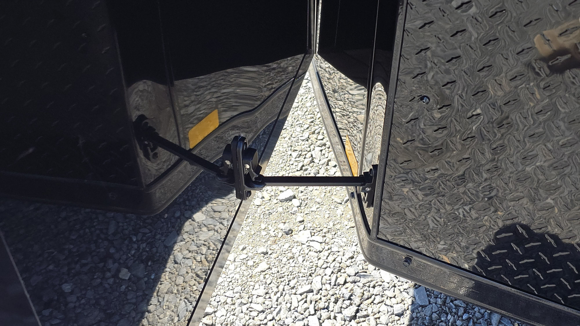 New Look Element SE Enclosed / 2990 GVWR / 6'x12'