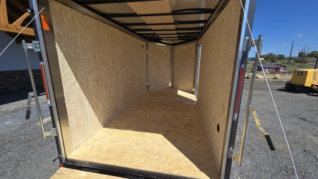 New Look Element SE Enclosed / 7000 GVWR / 7'x14'