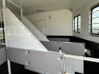 Used 2006 Bison Trailers 3H 10'Living Quarters Horse Trailer