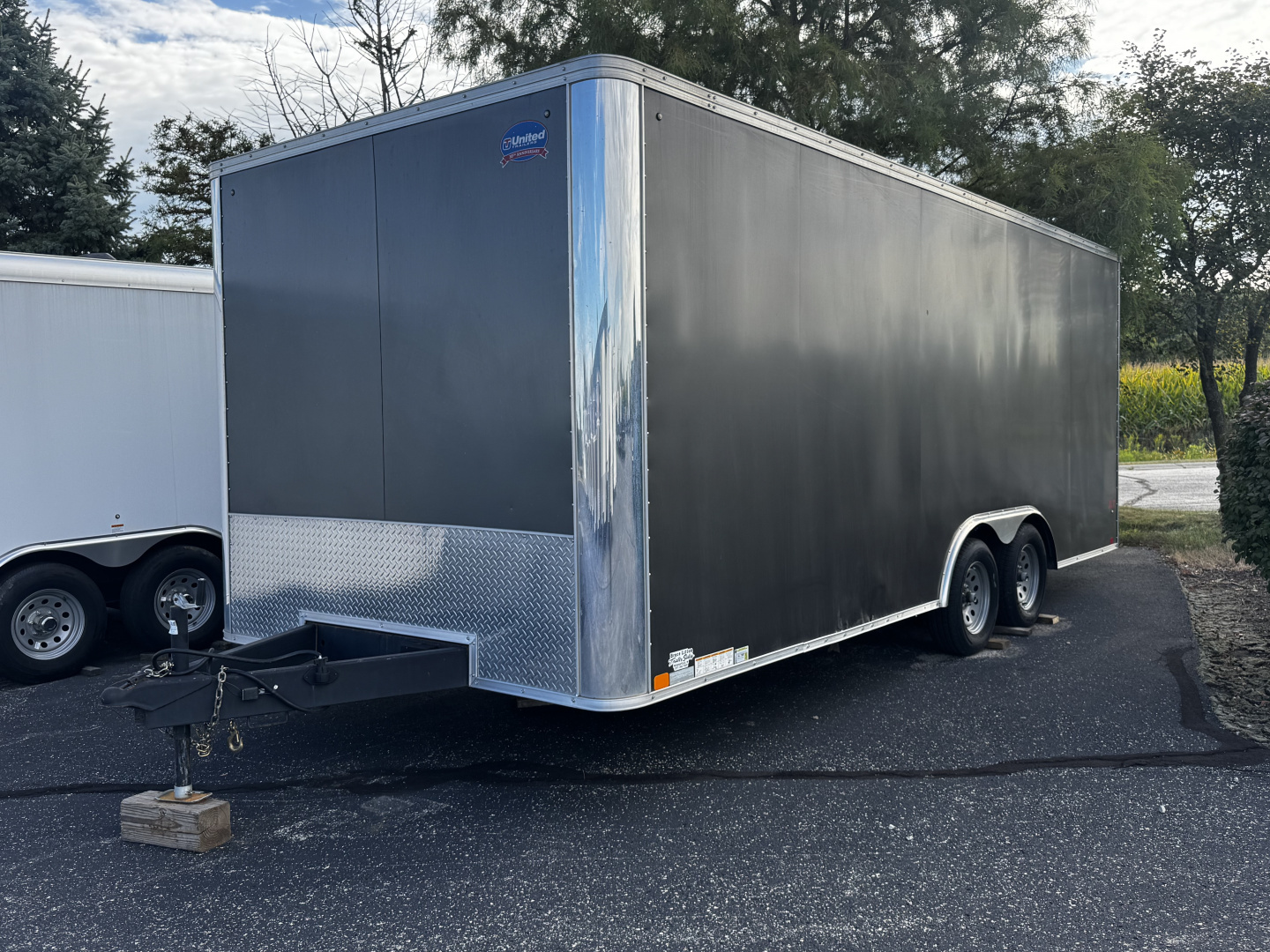 Used USED 2019 United Trailers 8.5' x 20' Enclosed BP Trailer