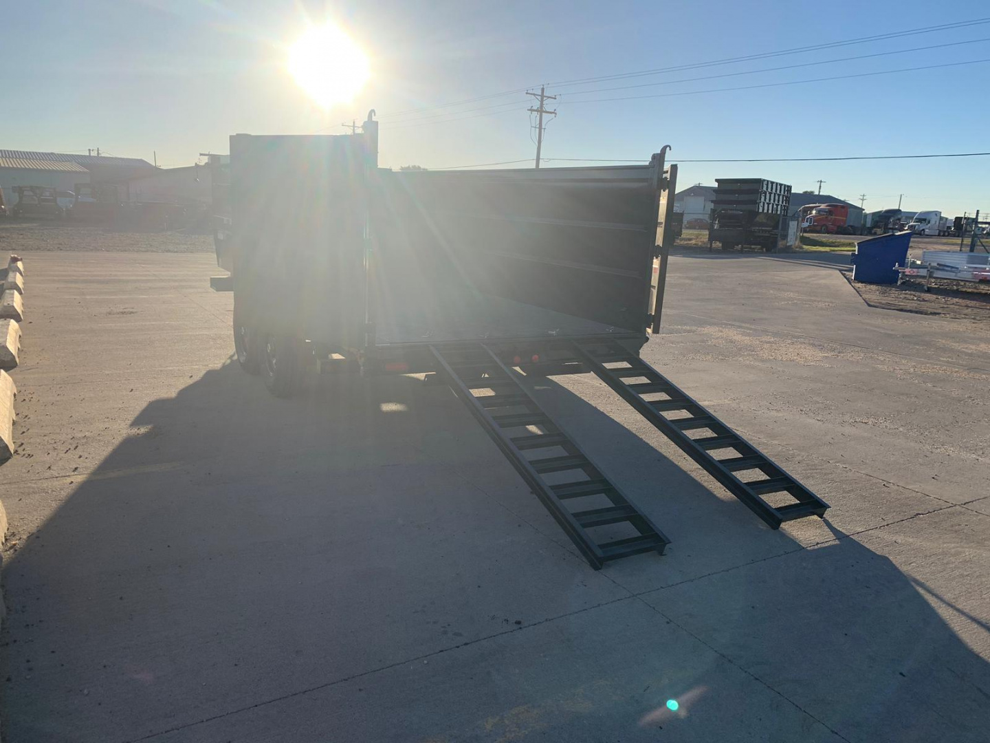 New 2026 PJ Trailers 83" x 16' DT Dump Trailer