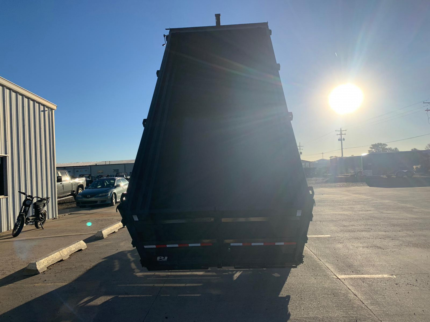 New 2026 PJ Trailers 83" x 16' DT Dump Trailer