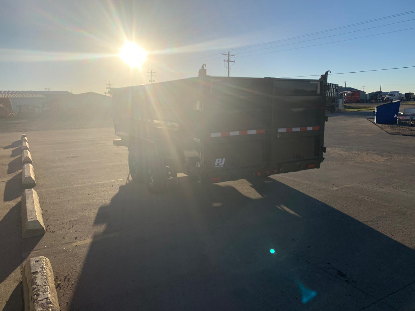 New 2026 PJ Trailers 83" x 16' DT Dump Trailer