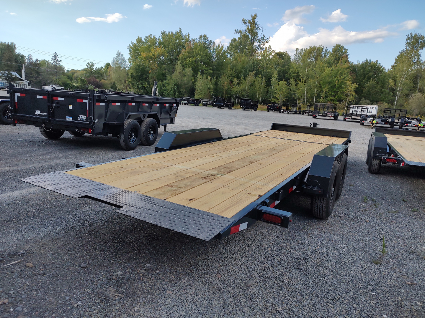 New 2026 Hillcrest Trailers 7X22 GRAVITY TILT-BED 14K Equipment Trailer