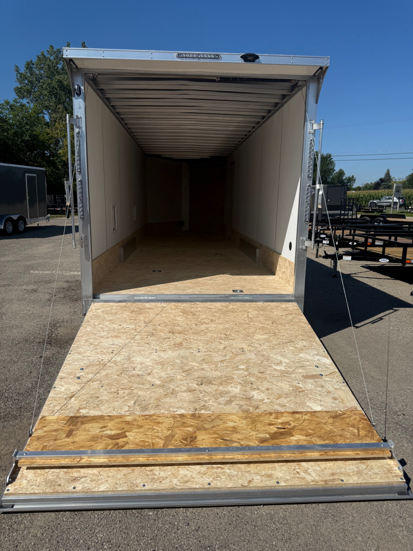 New 2025 7.5 X 29 All Aluminum 5 Place Lightning Aluminum Enclosed Trailer with 7ft interior - Upgrades