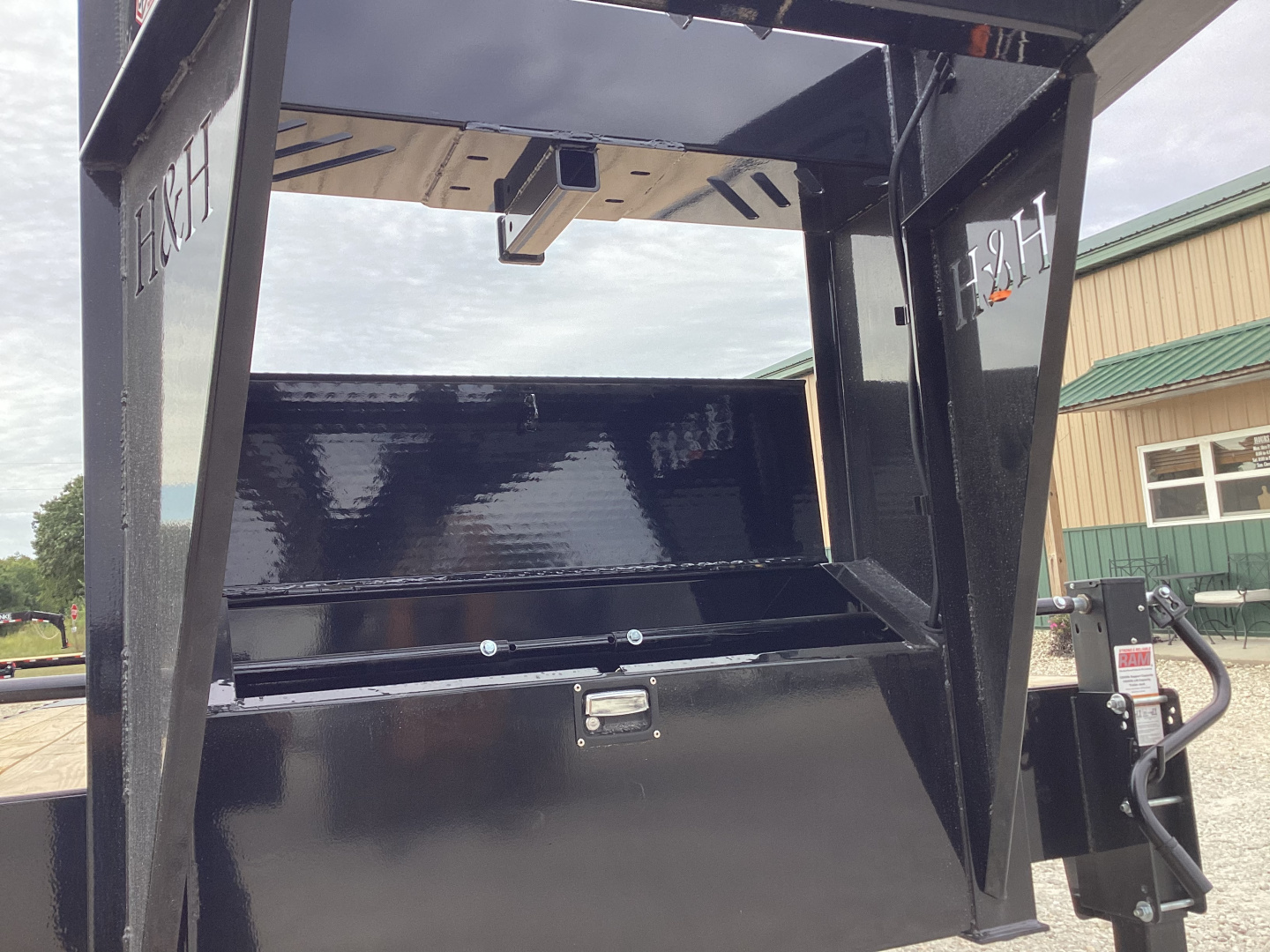 New 2026 H&H 102x25+5 Gooseneck Deckover Trailer, 22.5K GVWR