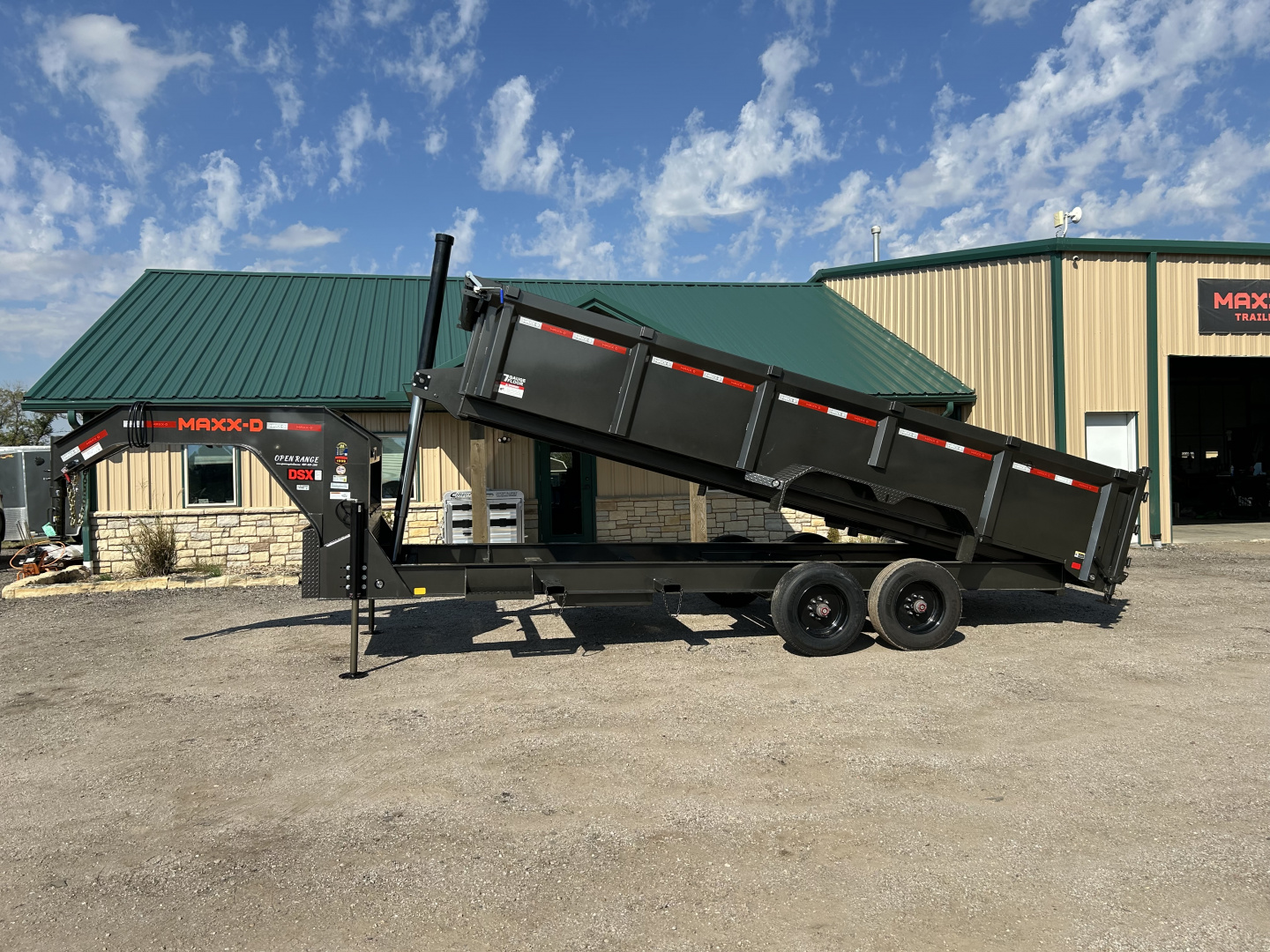 New 2026 MAXX-D DSX 83X20 Dump Trailer