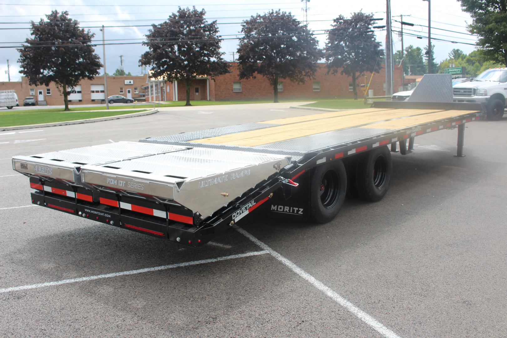 New 2026 Moritz FDPH DT 22' + 5' - Pintle Ring Deckover Equipment Trailer - 25900# GVW