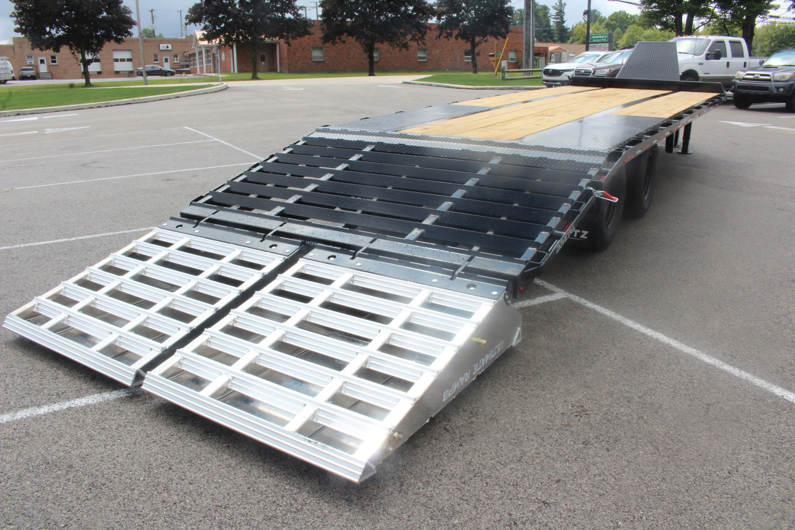 New 2026 Moritz FDPH DT 22' + 5' - Pintle Ring Deckover Equipment Trailer - 25900# GVW