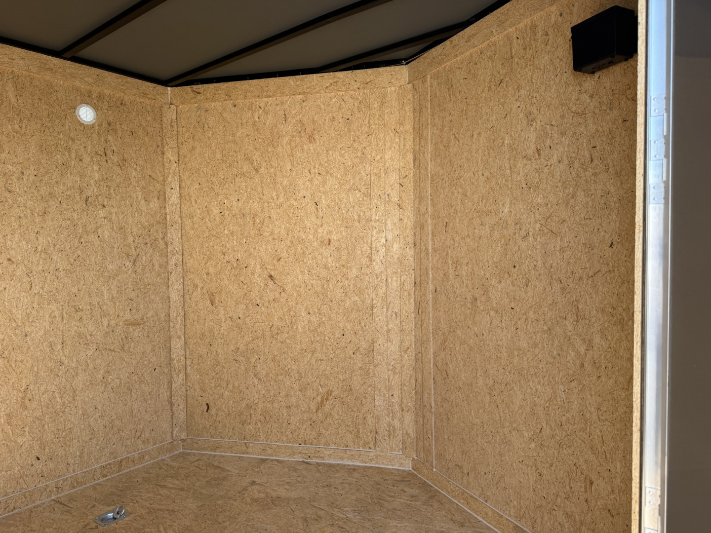 Used TX8.5X20TA3 Texas Trailers 8.5' X 20' Cargo / Enclosed Trailer