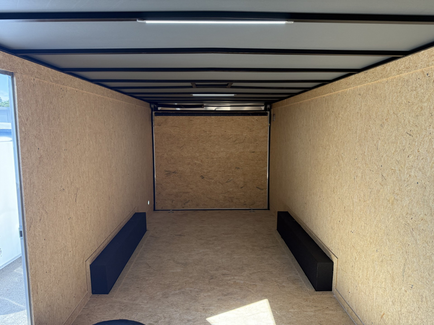 Used TX8.5X20TA3 Texas Trailers 8.5' X 20' Cargo / Enclosed Trailer