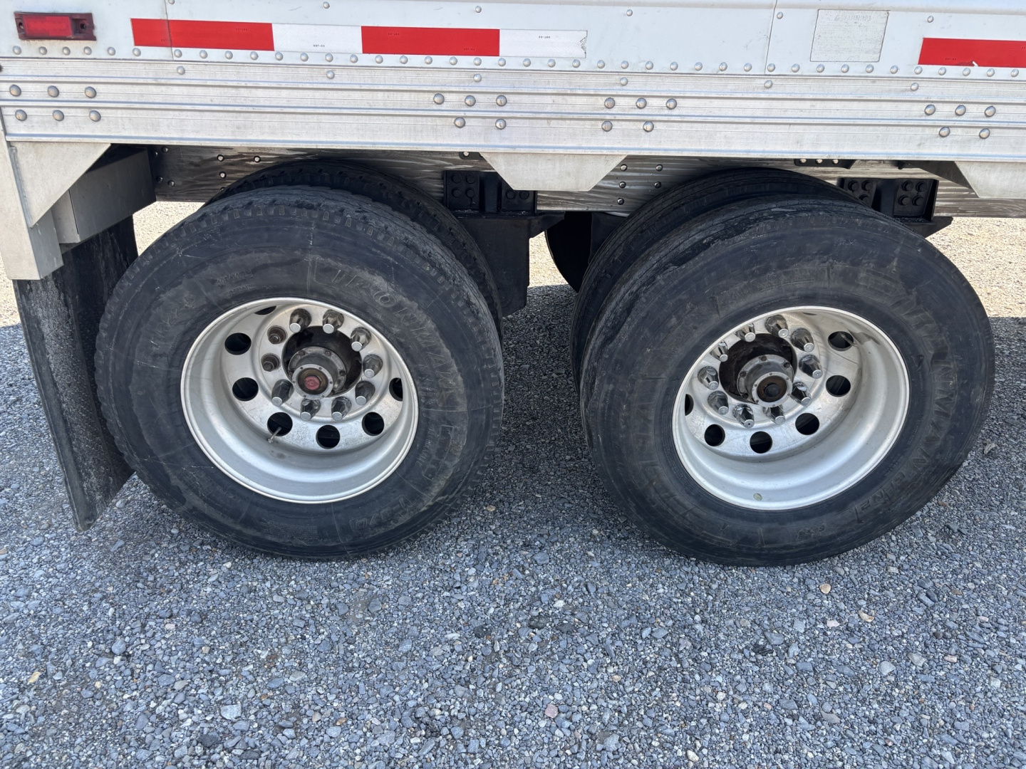 Used 2011 Timpte 42x96x78 Commercial Hopper Trailer
