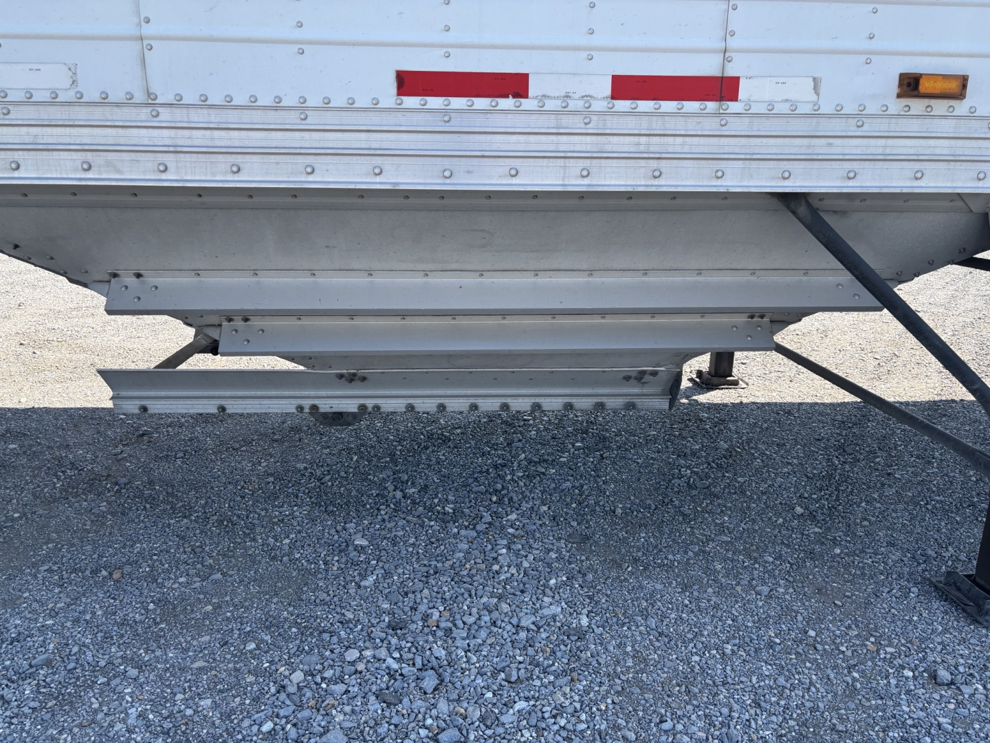 Used 2011 Timpte 42x96x78 Commercial Hopper Trailer