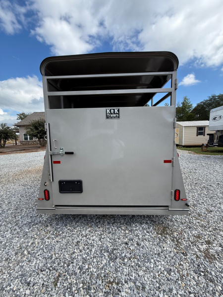 New 2026 Bee 3 Horse Slant Load BP Drops Horse Trailer