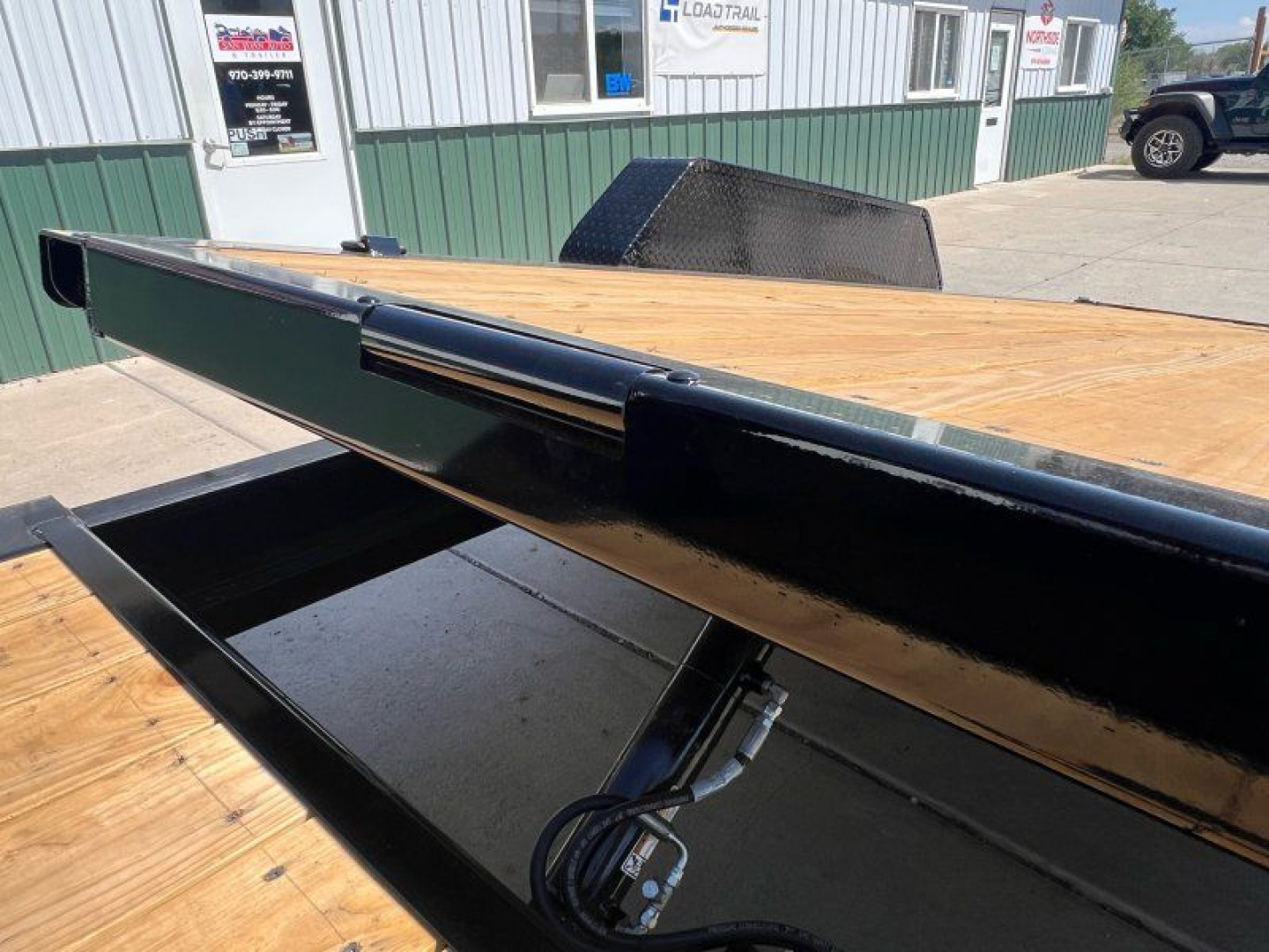 New 2026 Load Trail 83"X20' GN Tilt Gooseneck Bodies