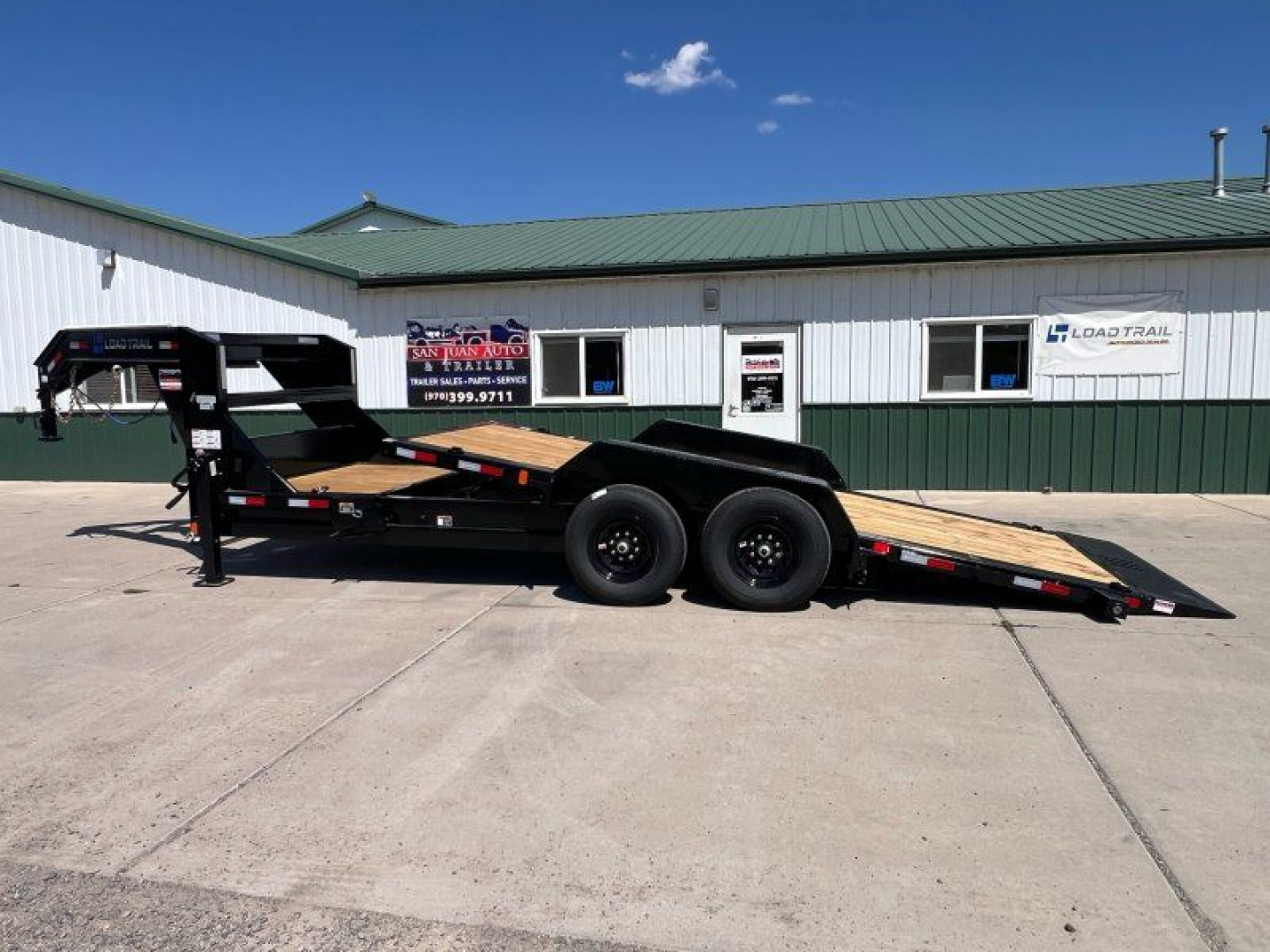 New 2026 Load Trail 83"X20' GN Tilt Gooseneck Bodies