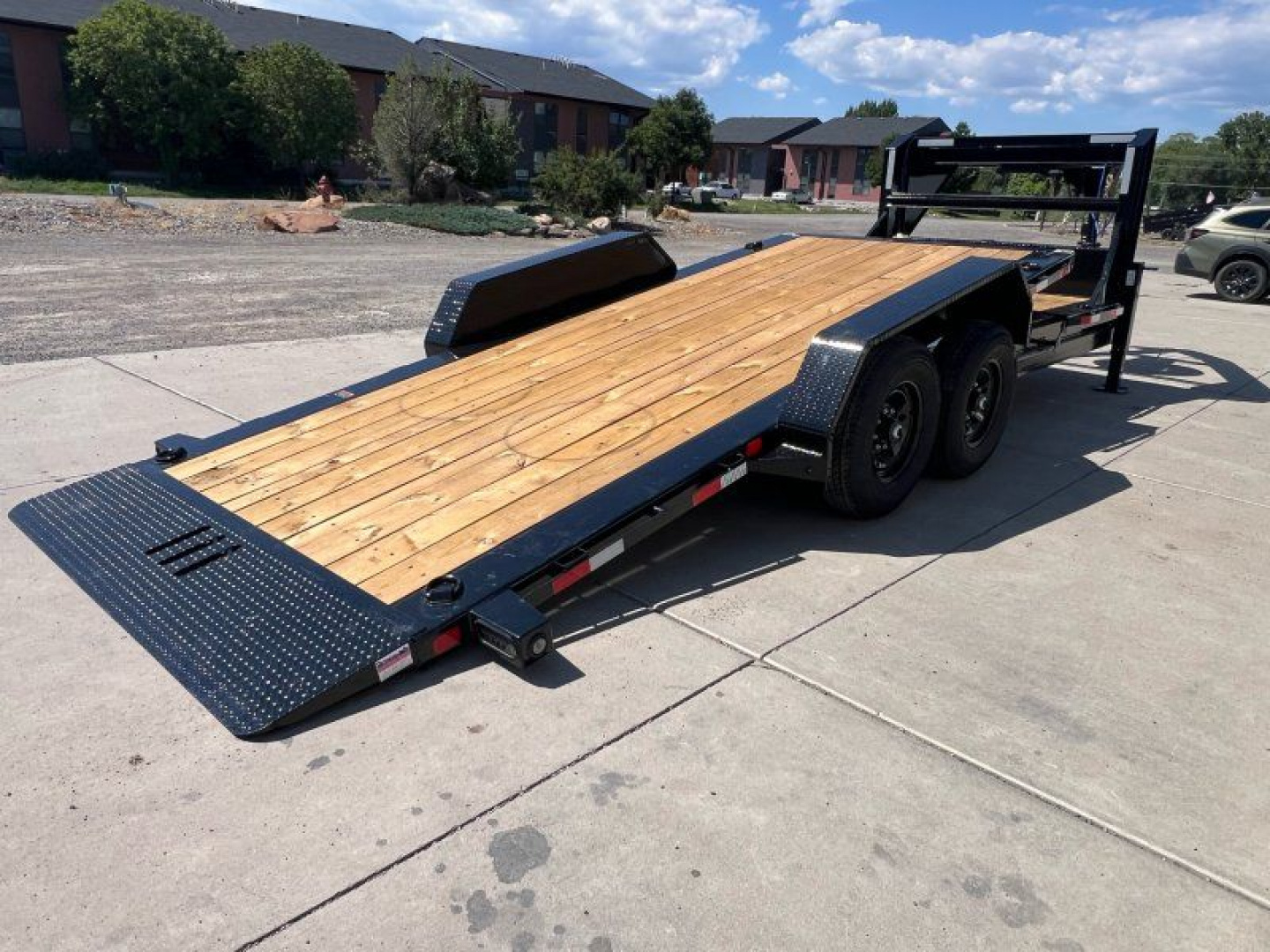 New 2026 Load Trail 83"X20' GN Tilt Gooseneck Bodies