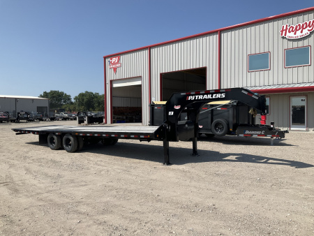 New 2025 PJ 102"x32' GN Low Pro Hydraulic Dovetail w/ Duals - LY