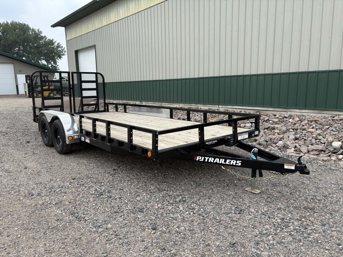 New 2026 PJ 18' x 83" Tandem Utility Trailer - HD Gate
