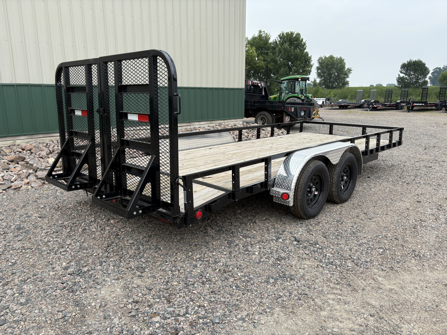 New 2026 PJ 18' x 83" Tandem Utility Trailer - HD Gate