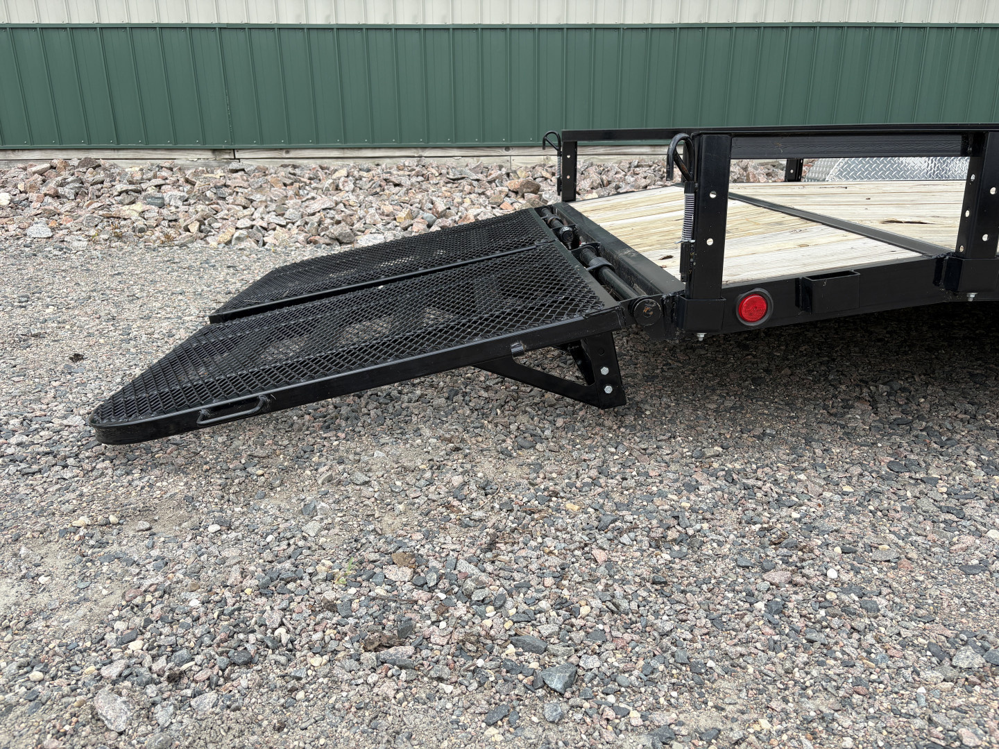 New 2026 PJ 18' x 83" Tandem Utility Trailer - HD Gate