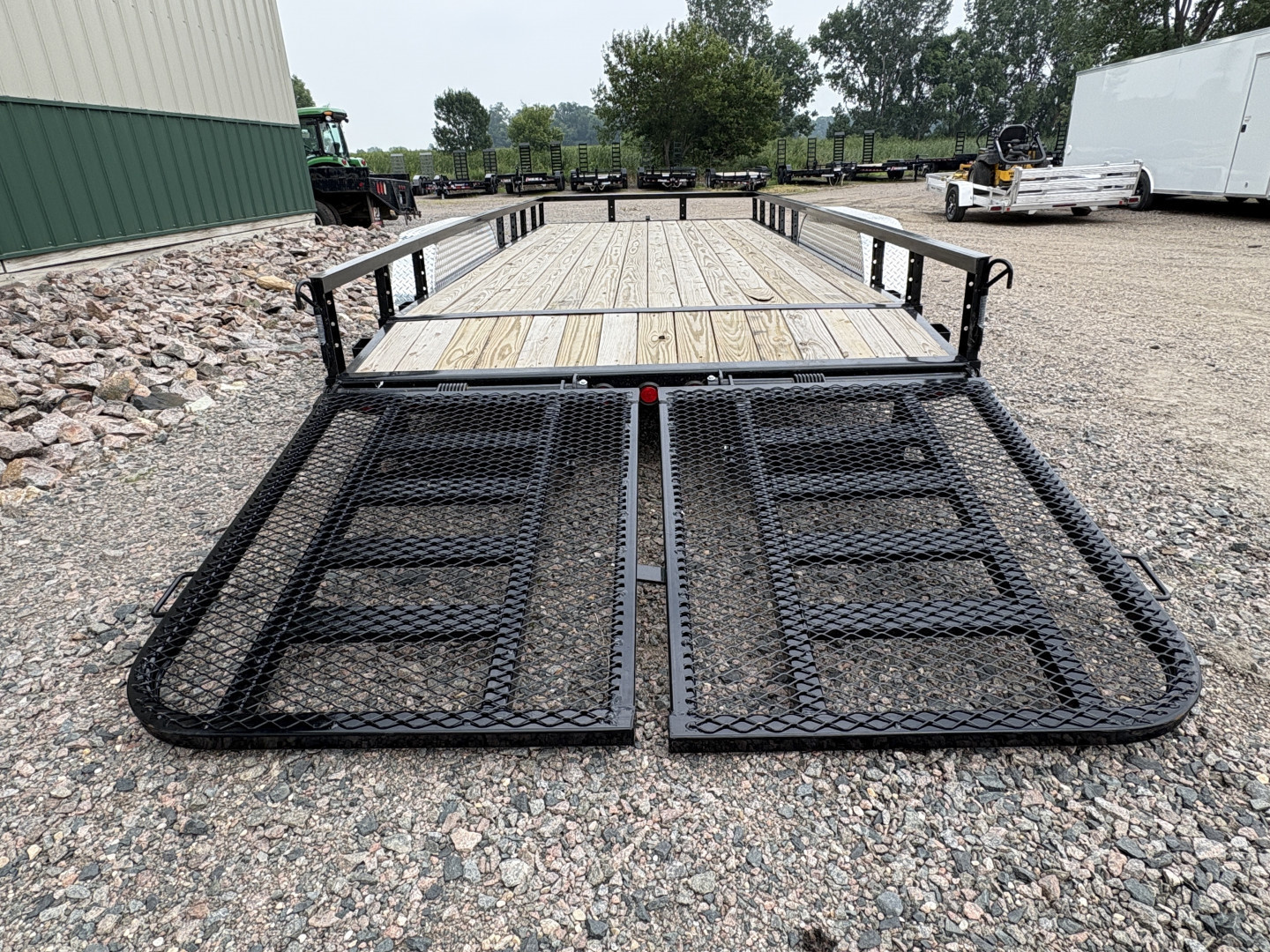 New 2026 PJ 18' x 83" Tandem Utility Trailer - HD Gate